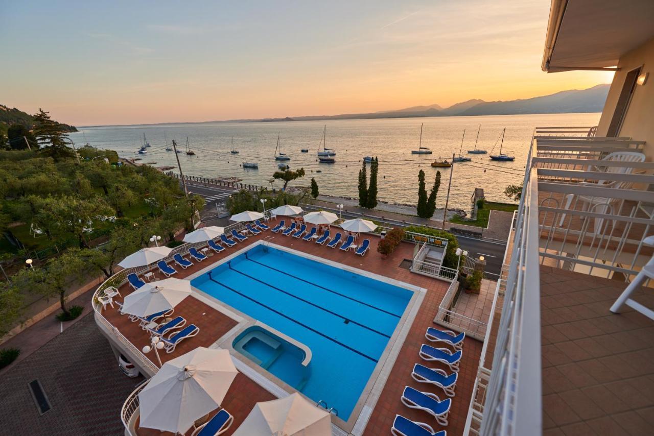 Hotel Benacus Torri Del Benaco Exteriör bild