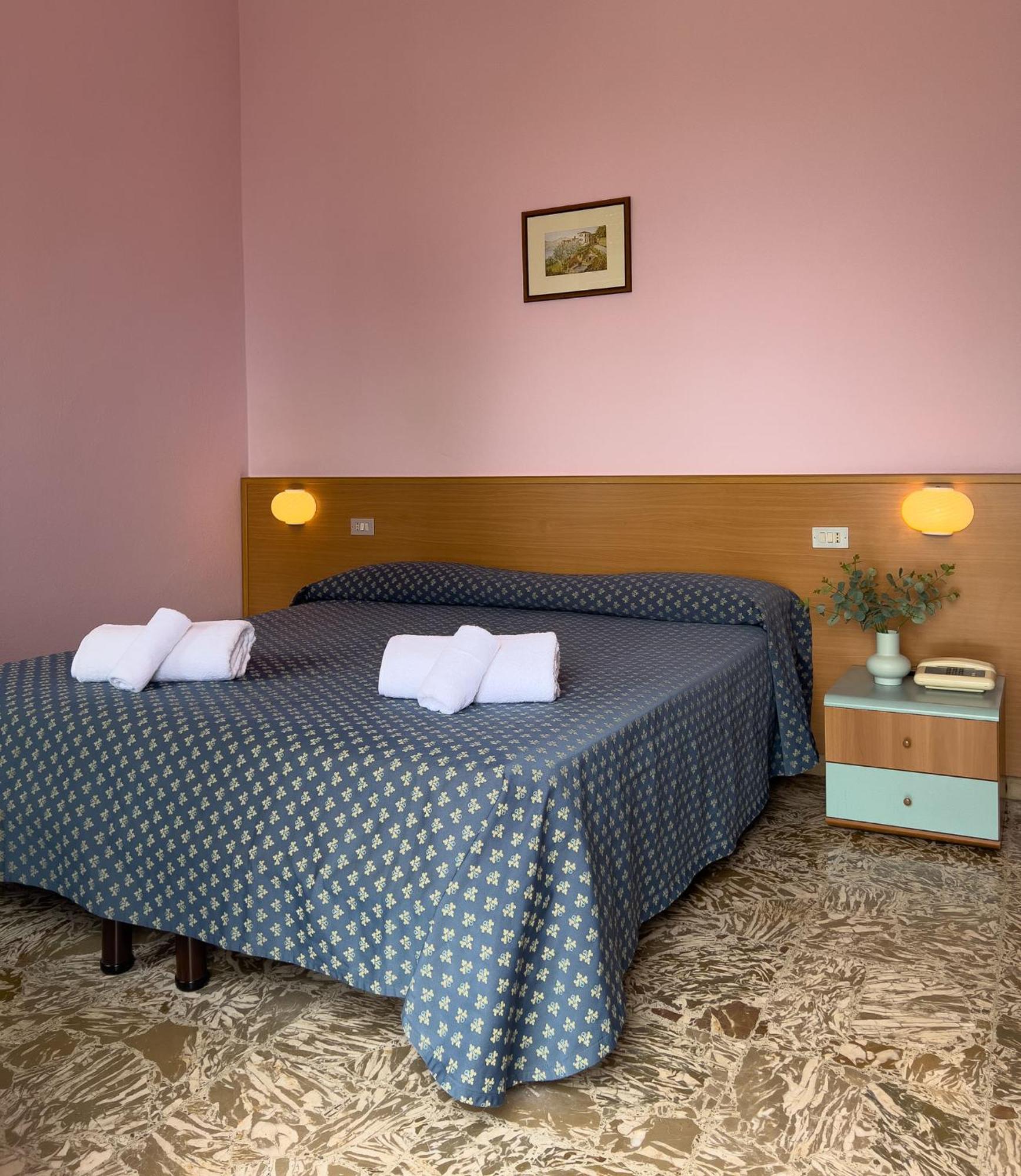 Hotel Benacus Torri Del Benaco Exteriör bild